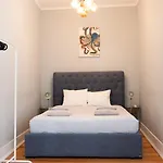 Beautiful And Stylish 5br In The Heart Of Chiado Lisboa