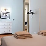 Διαμέρισμα Beautiful And Stylish 5br In The Heart Of Chiado
