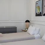 Beautiful And Stylish 5br In The Heart Of Chiado Lisboa