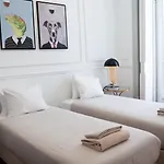 Διαμέρισμα Beautiful And Stylish 5br In The Heart Of Chiado Lisboa