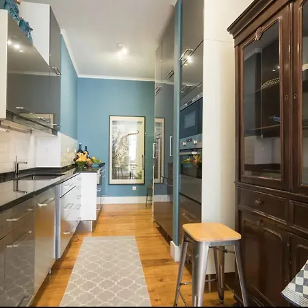 Apartamento Beautiful And Stylish 5br In The Heart Of Chiado
